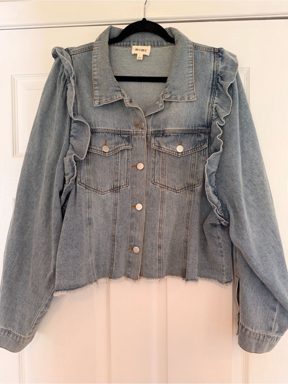 🎀CUTE! CUTE! CUTE!🎀 Ruffle Trim, Raw Hem, BiBi Denim Jacket
